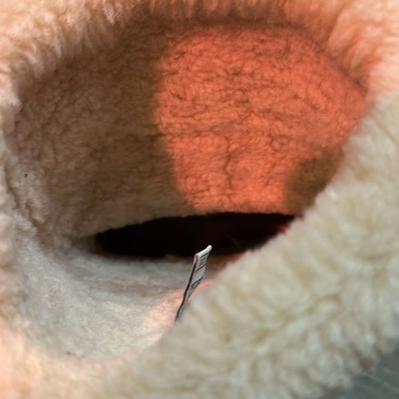 Ugg Elijo boots size 9 - Picture 6 of 8